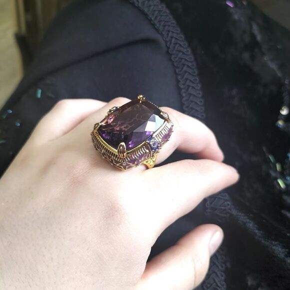Vintage Inspired Large Amethyst Ring with Gold Detailing - Picture 5 of 14